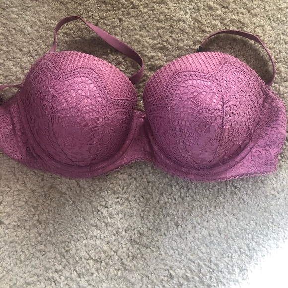 Victoria’s Secret Bra - Picture 9 of 9